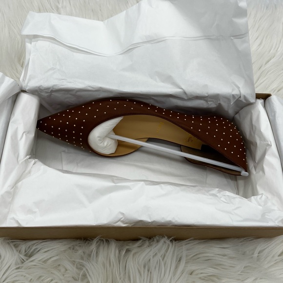 CHRISTIAN LOUBOUTIN | Iriza Plume Studded Leather Flats In Cuoio - Picture 4 of 12